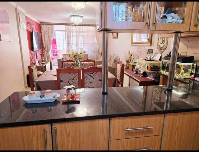 3 BEDROOM APARTMENT FOR SALE IN SOUTH BEACH